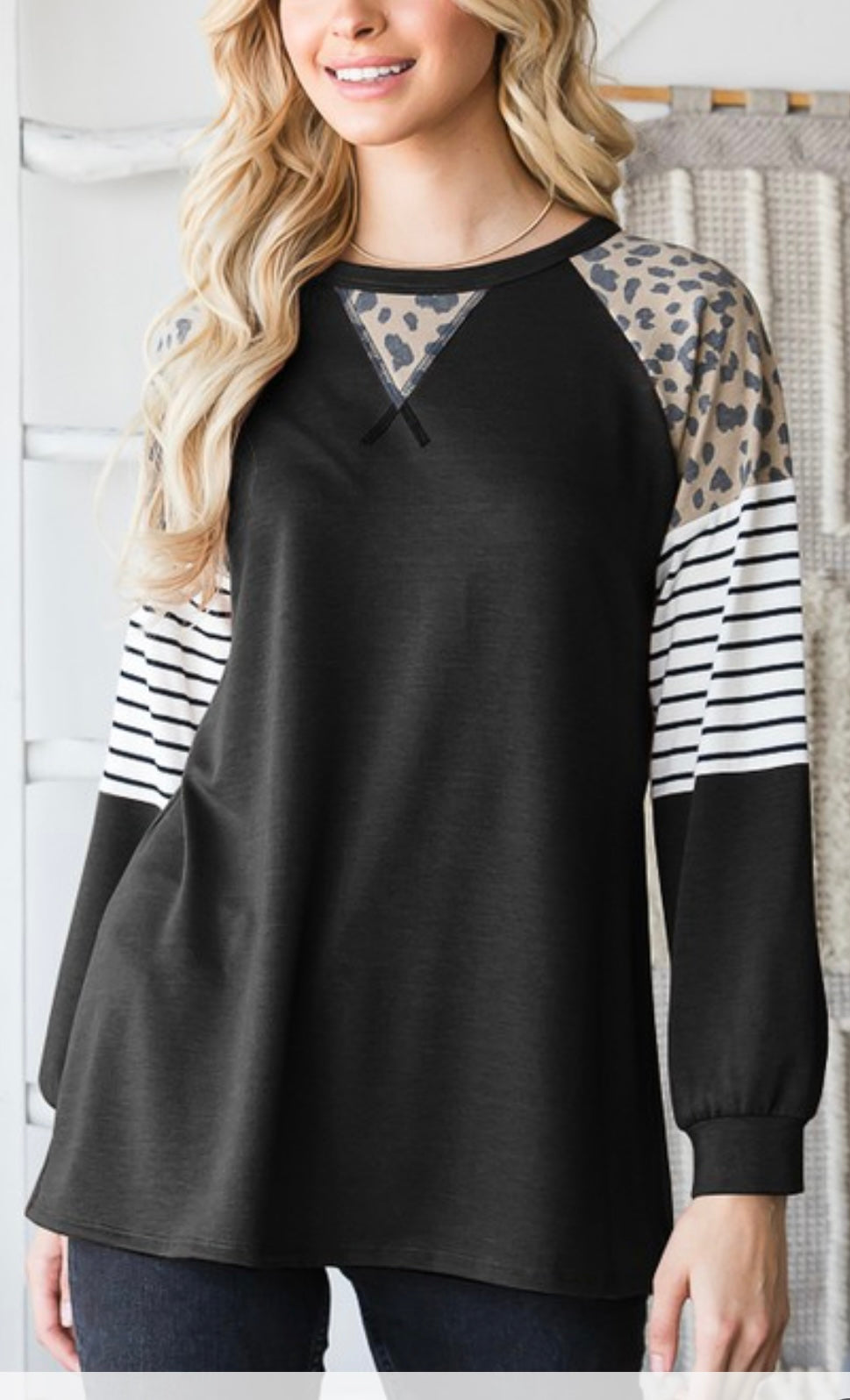 Leopard stripe color block sleeve top. S