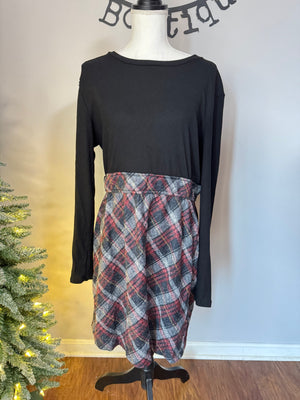 Black plaid pencil skirt dress. 1x&3x