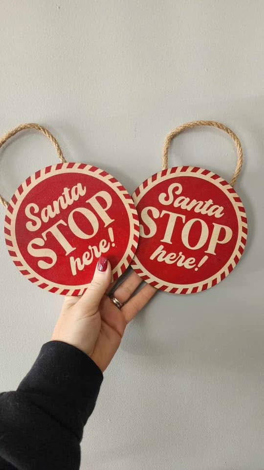 Santa stop here door knob sign