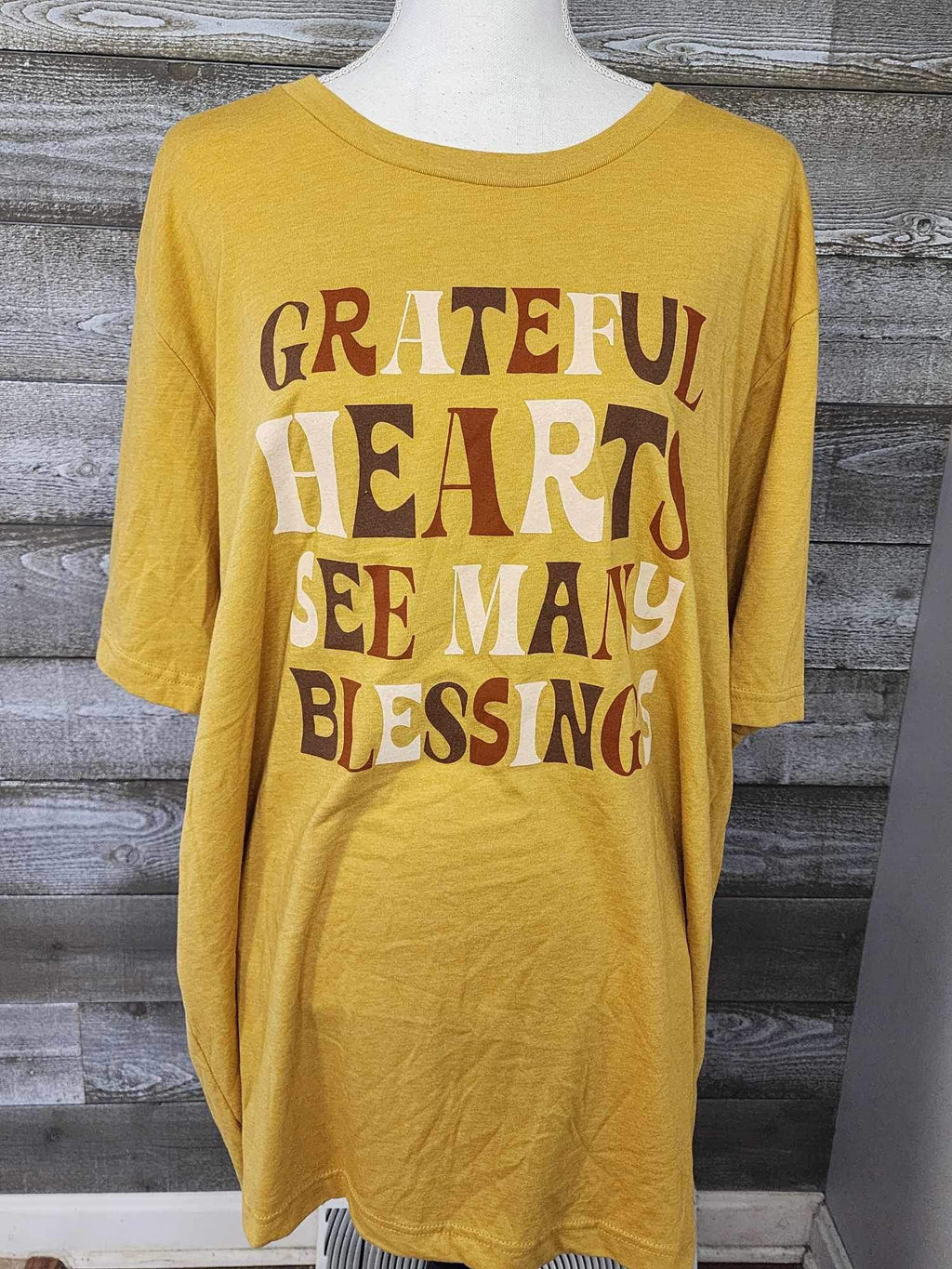 Grateful Hearts See Many Blessings Tee