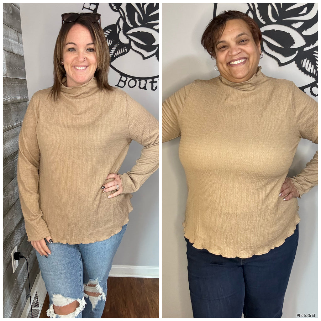 Taupe crinkle turtleneck top. 2x